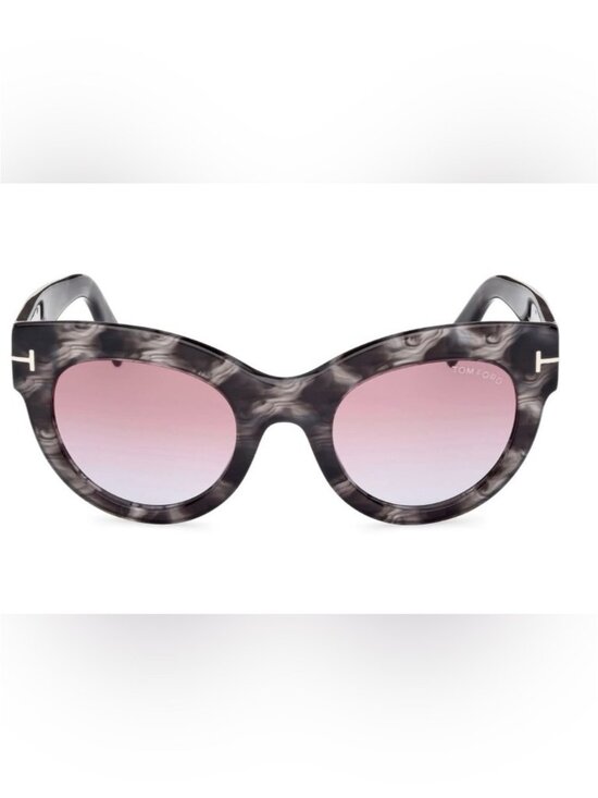 Tom Ford Marbled Gray Cat-Eye Sunglasses with Pink Gradient Lenses main image 13